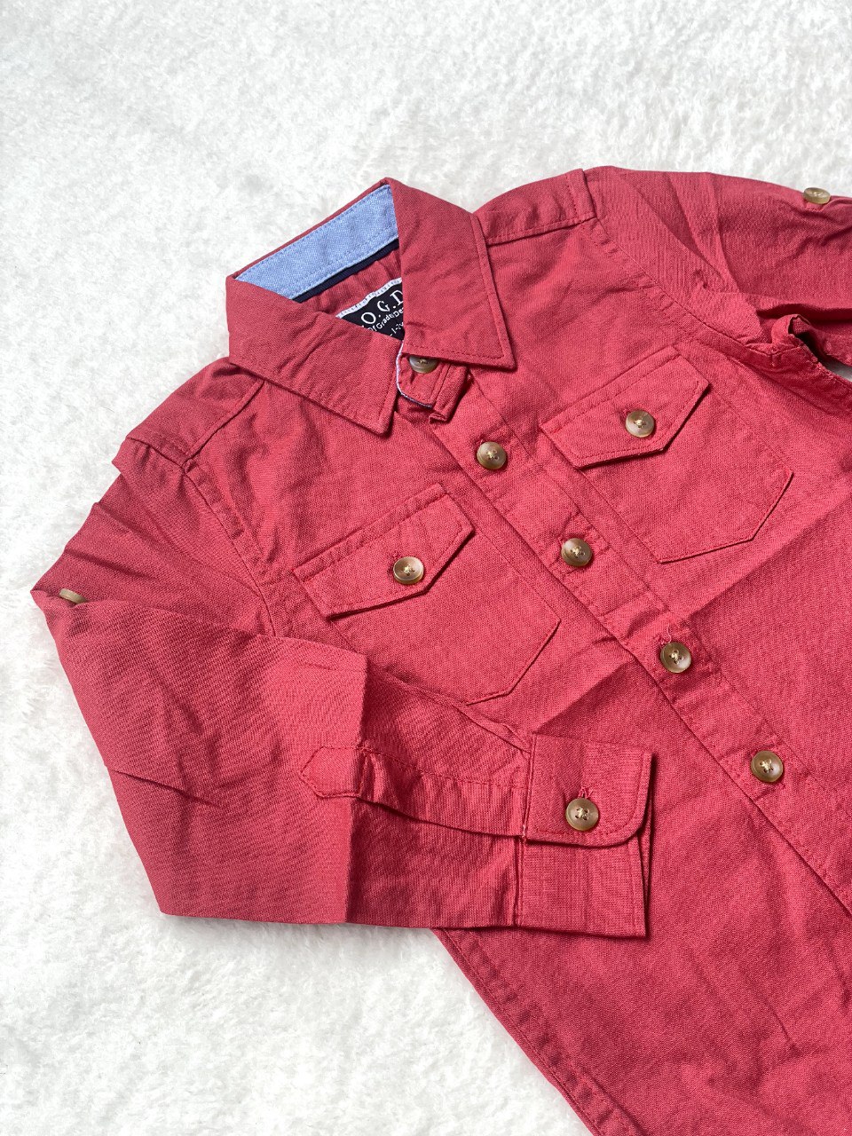 Red full sleeve shirt